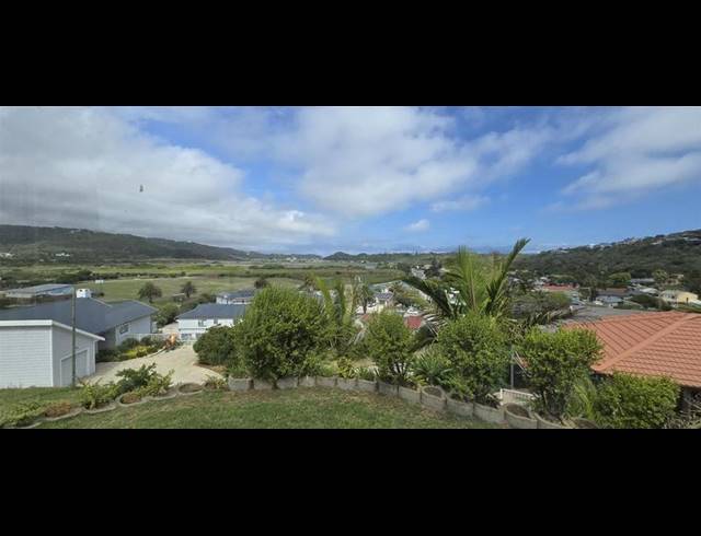 4 BEDROOM HOUSE FOR SALE IN GROOT BRAKRIVIER CENTRAL